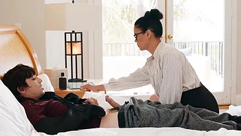 Has Both Arms Broken So Sucks Him Off - Ricky Spanish And Dana Vespoli