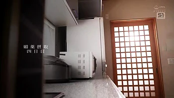 XFHGGLLYPWQOGWQXFJ52SONE498