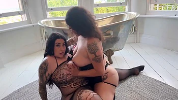 English Pawg Vs Big Booty Latina With Dunken Hina