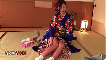 Ayumi Shinoda In Sultry Jav Star In Kimono Gives Passionate Blowjob During Cam Show