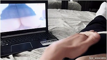 Arab Step Mom Helps To Masturbate Her Stepson With Broken Arms