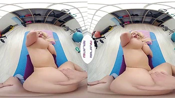Blondie Fesser - Workout with Blondie: Doggy, Cowgirl  Big Tits VR Porn