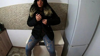 Very hot beauty MilfyCalla gives blowjob and juicy pussy to her lover by The bad guy: Porn