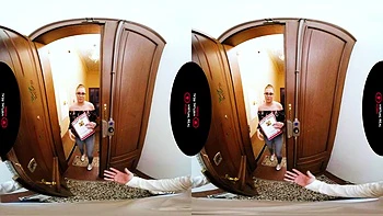 Keira Flow test: Blowjob, Doggy  Cowgirl VR Porn