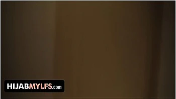 Johnny Bravo And Sahara Knite In Conservative Woman Has A