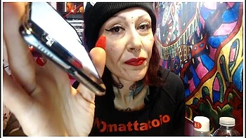 Miss Wagon Vegan Insults, Offends And Says Bad Words To Googles Assistant