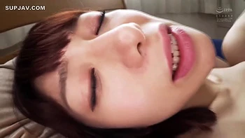 Japanese Babe having sex