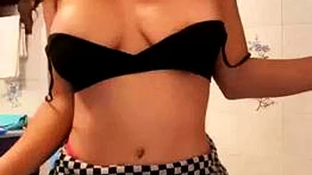 Lizbeth Rodriguez dancing: Amateur, Brunette  Onlyfans Porn