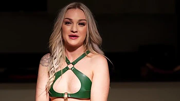 An English course and more if affinity - Jacquie et Michel TV