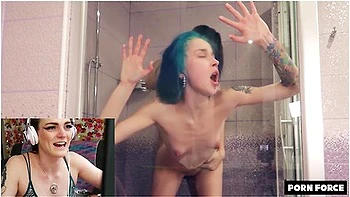 Carly Rae Summers Reacts To Good Girls Like It Rough