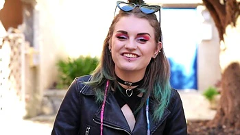 Anissa, 22, fucked by two guys at her request! - Jacquie et Michel TV