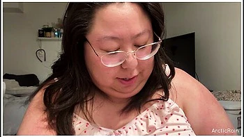 Late Night Sesh- Titties, Bong Hits, & Casual Talk