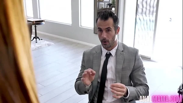 Lauren Phillips Ass For Pass