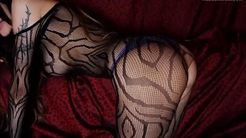 Brunette Babe - Hipnosis Is Sexy