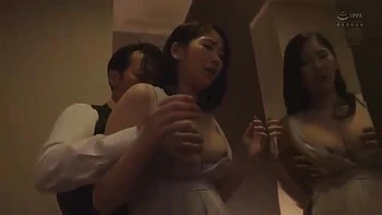 06852,A good woman is in full sex appeal!