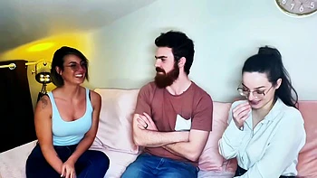 Two wolves at the service of the beautiful Camila, 21 years old! - Jacquie et Michel TV