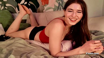 Horny Butt Chick Pleasures Her Cunt