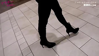 0011743_デカ乳 大量潮吹き 三十路などが含まれている