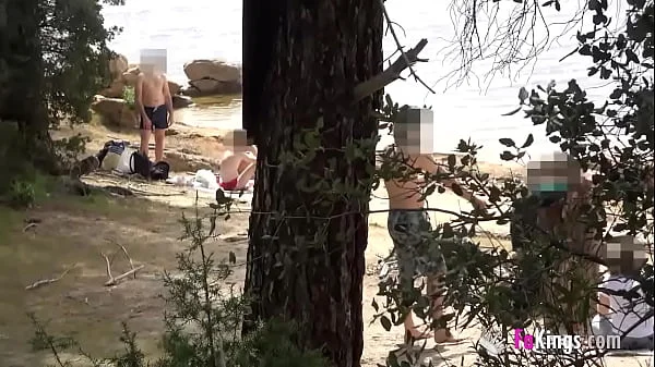 Picking up naked dudes: Naked lakeside fun with Jade!