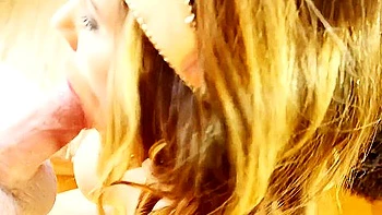 Horny Wonder Woman Gets Drilled In Her Shaved Snatch