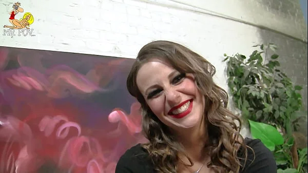 Amateur hottie Summer Rae gets dicked down and facialed!