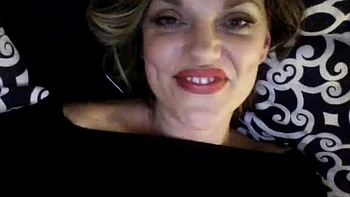 Hot milf stuff both of her holes: Amateur, Xnxx  Solo Porn