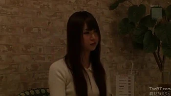 00622,A beautiful woman who feels