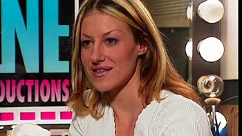 Stud fucks sexy blonde