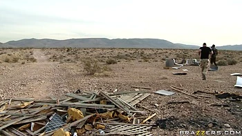 Courtney Cummz - Gives Blowjobs In A Lab