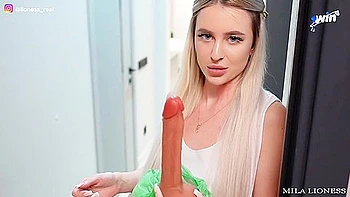 Missionary, doggystyle, cowgirl - this inexperienced teen couple's homemade fuck-fest is real and hot!