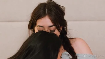 Eat Each Others Pussy With Dana Vespoli And Chloe Surreal