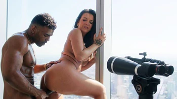 Elizabeth Skylar gets her pierced nipples sucked by Troy Francisco