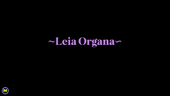 Classic Mature Leia Organa Gets Very Naughty