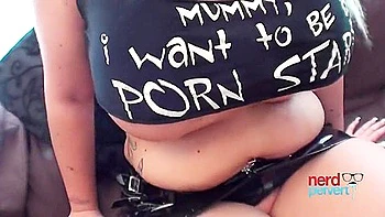 Sindy Strutt Gets Her First Nerd Cock