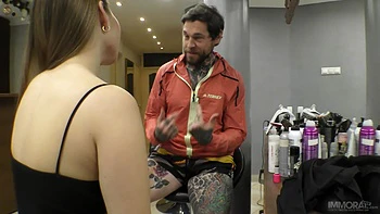 Creampie for Big Natural Tits 18+ Teenager at a Beauty Salon