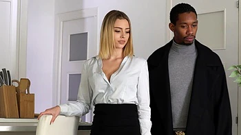 Real Estate Agent Lya Missy Gets Fucked GP1643