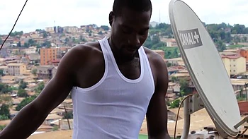 Jadore Bien La Bite De Mon Nouveau Voisin Elle Est Adorable Lorsquon Baisse - Yann Cmr And Arlette Cmr