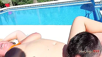 Rich Horny Cougar Jojo Fucks The Pool Boy & Gets A Creampie