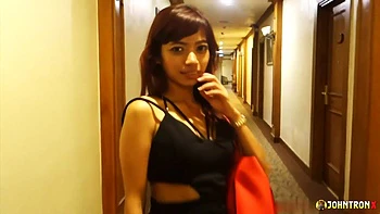 Linda: A very cute Malaysian - Videos - JohntronX