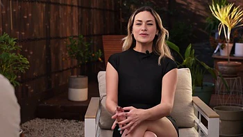 An improvised show that ends in an exceptional orgy... - Jacquie et Michel TV