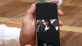 Playful and greedy, Eva Loviña, 34, adds some spice... - Jacquie et Michel TV