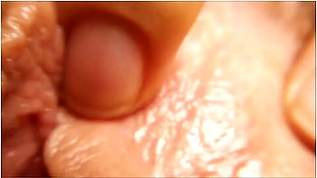 Milf Playing Pussy And Clitoris (extreme Close Up) - .1