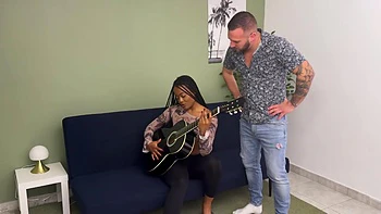 Emmy, 46, regrets not having tried her luck sooner! - Jacquie et Michel TV