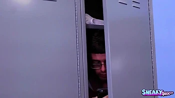 Sexy Hot Chick Fucked By Her Sneaky Coach