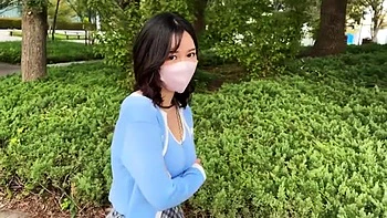 セクシー下着のGカップ巨乳美女が手マンでやバイブで静かに濡れる