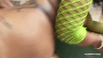 Lexington Steele, Booty Licious And Cherokee D'ass In Shakes Her Ass & Fucks