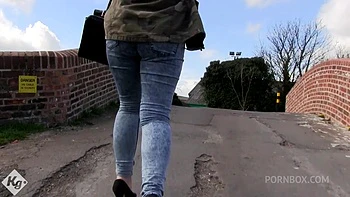 Cute College Babe Takes An Indian Guy For A Ride