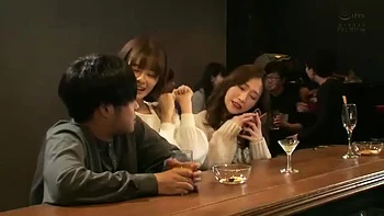 07244,A woman who screams in agony