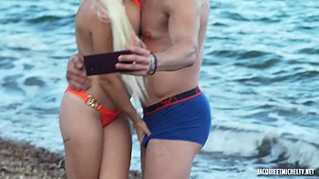 Mia and Chloe, crazy love of sex! - Jacquie et Michel TV