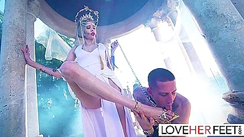 Goddess Chimera Cant Believe It - Goddess Kyaa